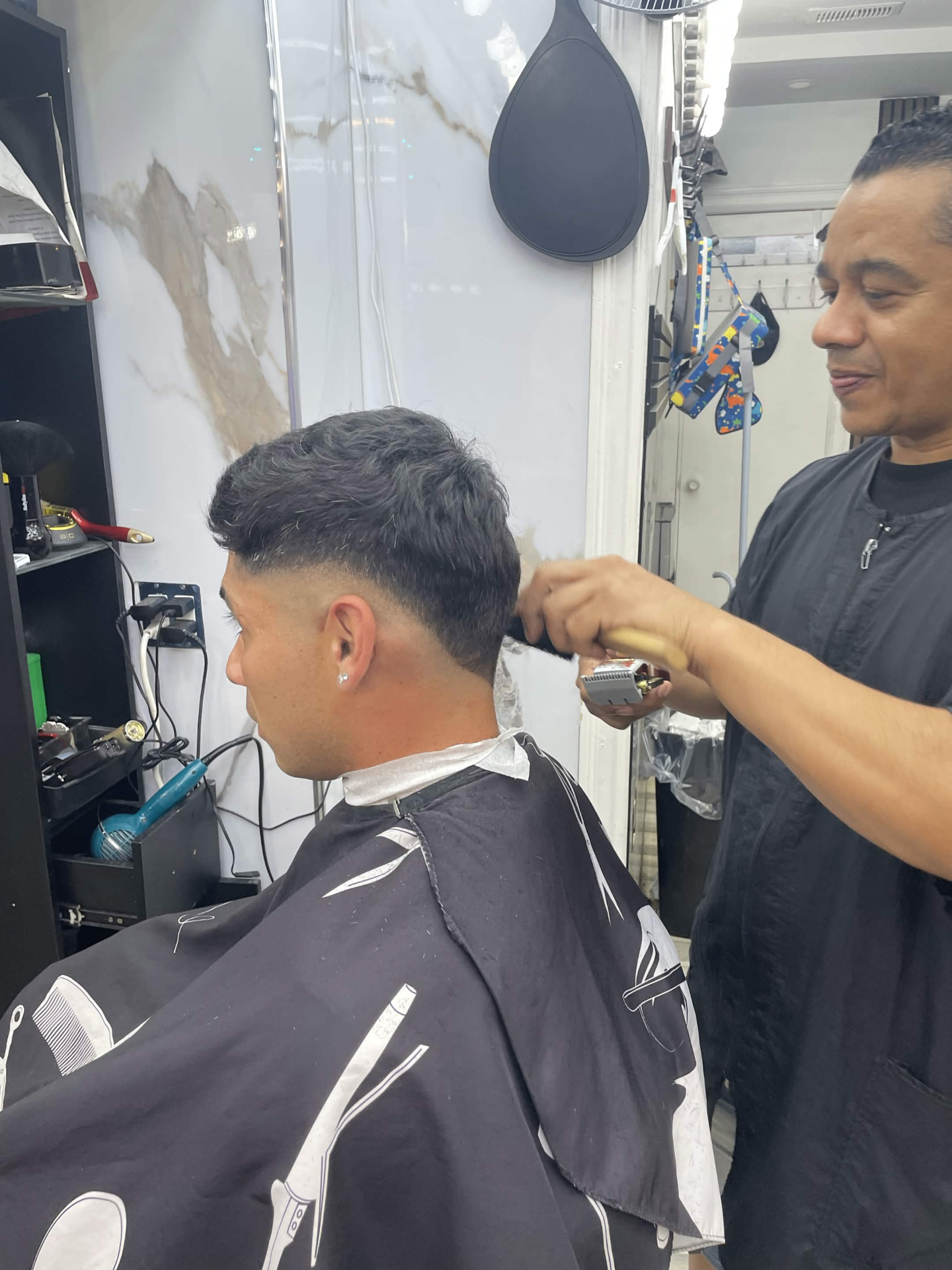 Muchachos Barber 5